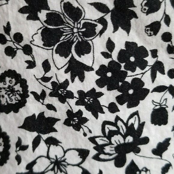 Long sleeved flowered button down shirt. - Picture 4 of 5